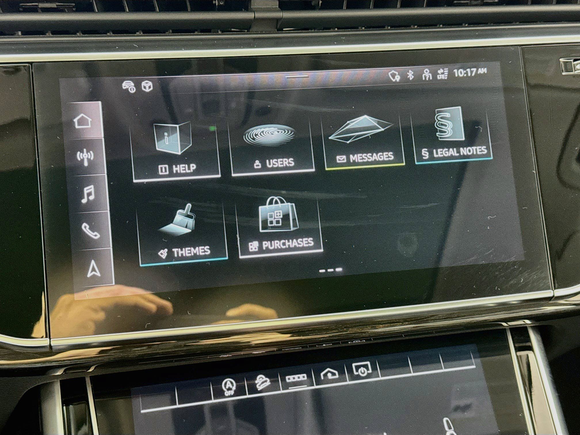 Used 2023 Audi Q7 3.0T Premium w/ Convenience Package AWD/4WD image 18