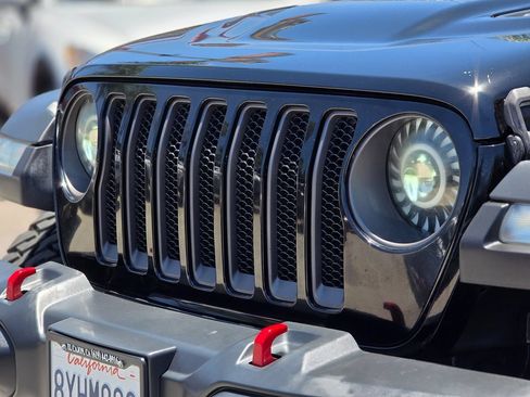 Used 2021 Jeep Wrangler Unlimited Rubicon AWD/4WD image 6