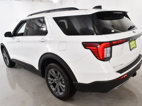 New 2026 Ford Explorer Active w/ Active Comfort Package AWD/4WD image 15