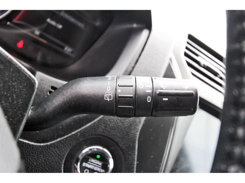 Used 2018 Ford Explorer XLT w/ Equipment Group 202A FWD image 23