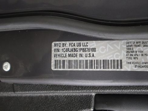 Used 2023 Jeep Grand Cherokee L Limited AWD/4WD image 63