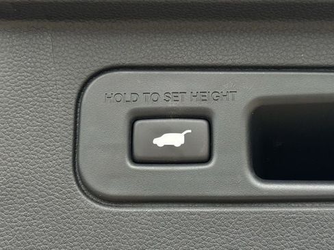 Used 2024 Honda Pilot EX-L image 32