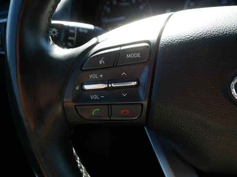 Used 2018 Hyundai Elantra GT w/ Tech Package 03 FWD image 31