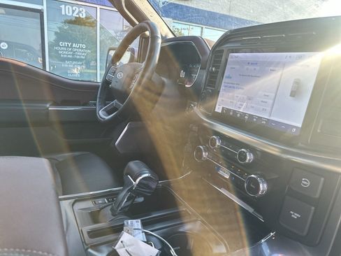 Used 2023 Ford F150 4x4 SuperCrew Hybrid image 11