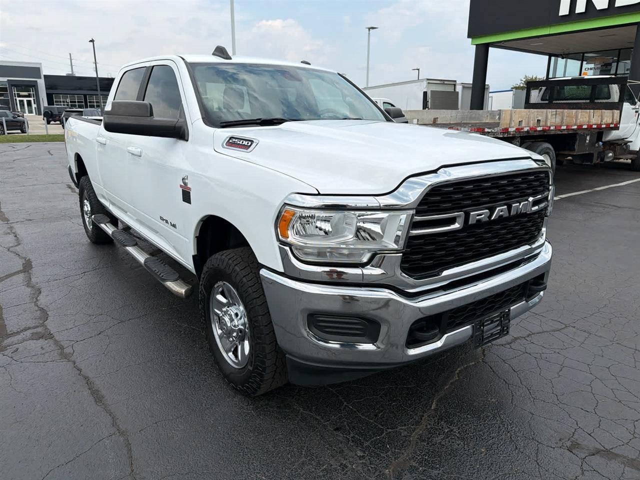 Used 2022 RAM 2500 Big Horn AWD/4WD image 2