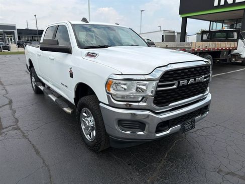 Used 2022 RAM 2500 Big Horn AWD/4WD image 2