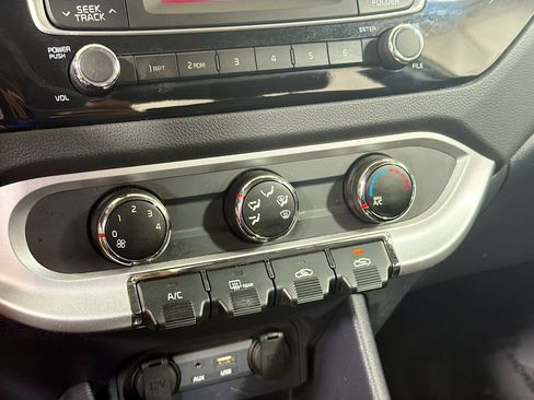 Used 2016 Kia Rio LX FWD image 16