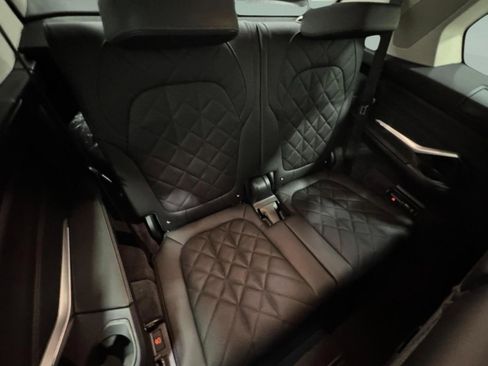 New 2026 BMW X7 xDrive40i image 11