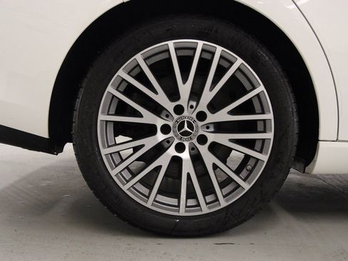 Certified 2025 Mercedes-Benz CLA 250 4MATIC image 10