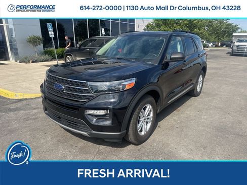 Used 2022 Ford Explorer XLT w/ Equipment Group 202A AWD/4WD image 8
