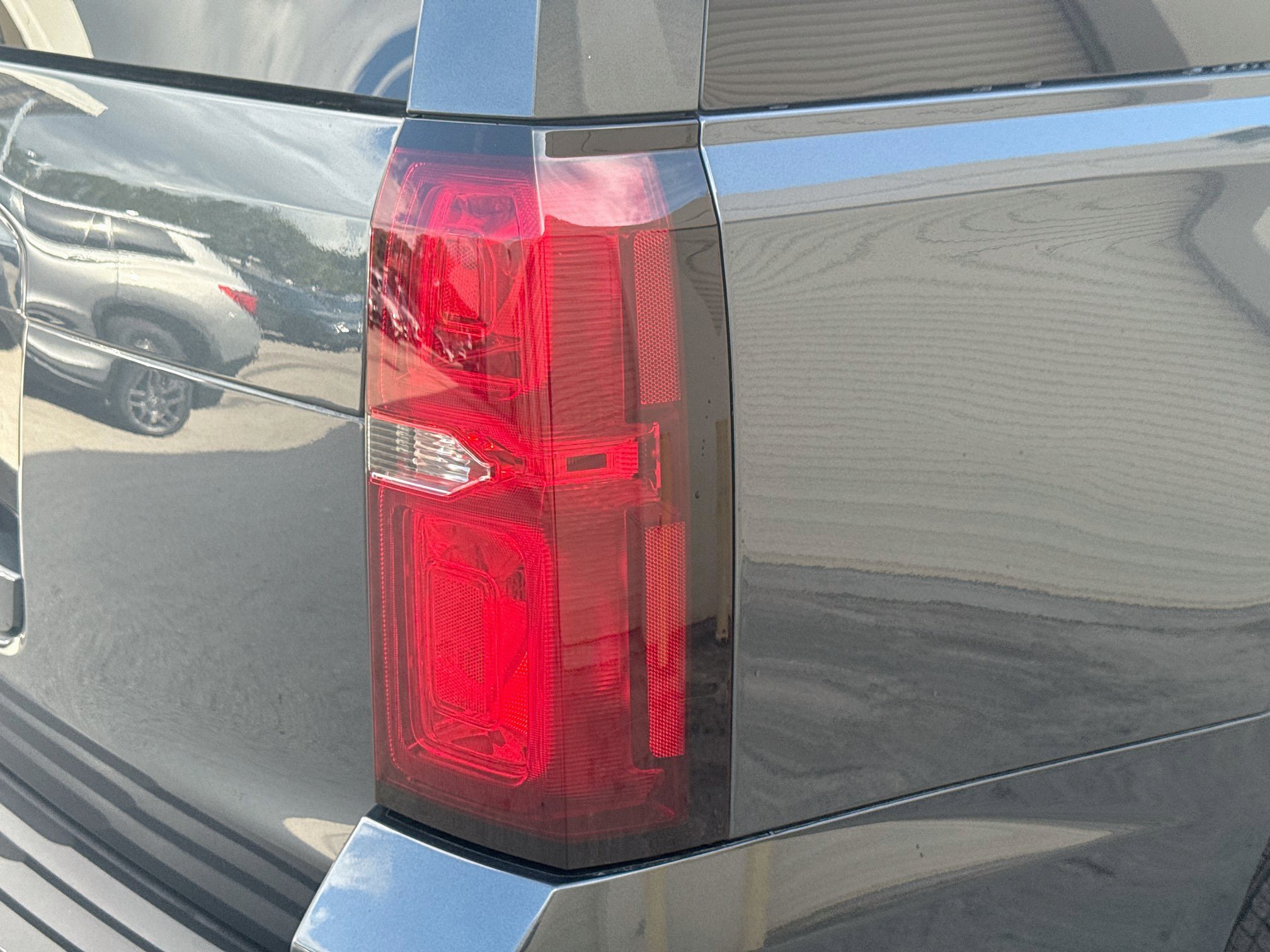 Used 2019 Chevrolet Tahoe LT RWD image 25