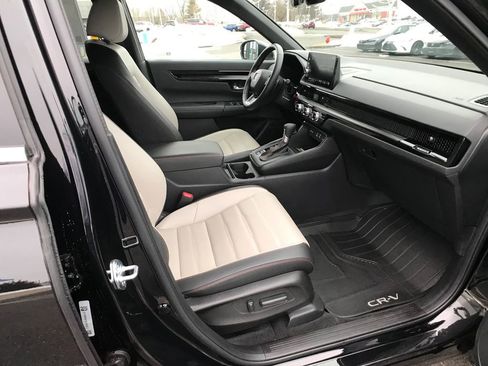 Certified 2025 Honda CR-V Sport Touring image 12