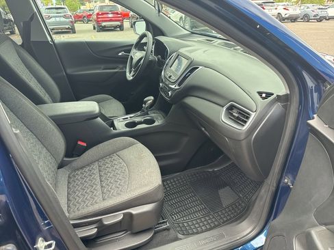 Used 2023 Chevrolet Equinox LT image 35