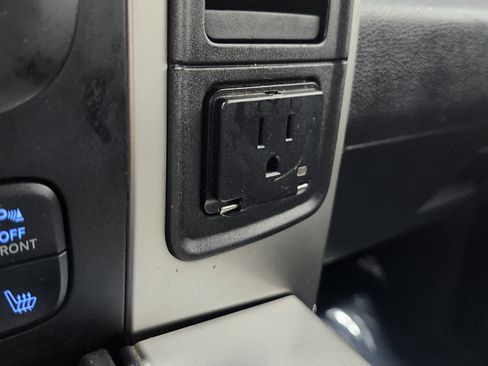 Used 2017 RAM 1500 Big Horn image 11