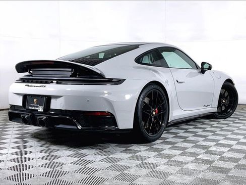 New 2026 Porsche 911 Carrera GTS RWD image 9