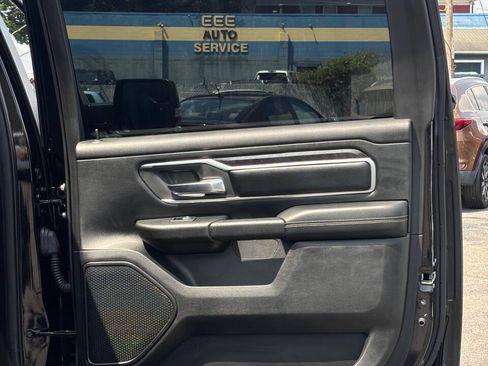 Used 2019 RAM 1500 Big Horn AWD/4WD image 17