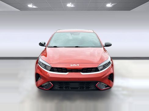 Used 2023 Kia Forte GT-Line w/ GT-Line Premium Package FWD image 6