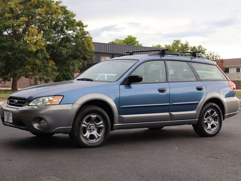Used 2007 Subaru Outback 2.5i image 11