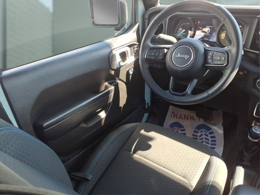 Used 2024 Jeep Wrangler Unlimited Rubicon 4xe AWD/4WD image 18