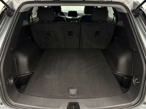 Used 2025 Chevrolet Blazer LT image 5