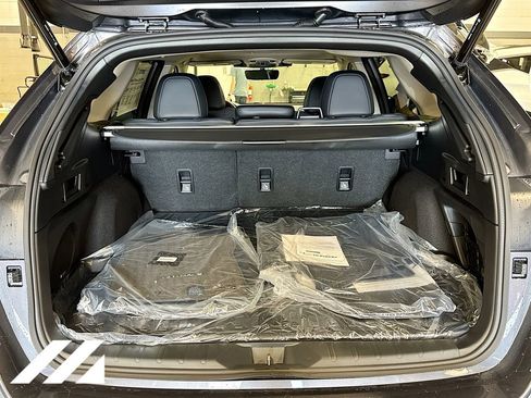 Certified 2025 Subaru Outback Limited image 28