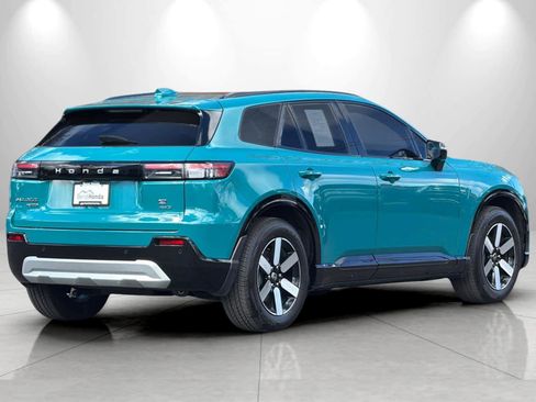 Used 2024 Honda Prologue Touring image 2