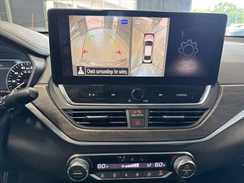 Used 2023 Nissan Altima 2.5 SL AWD/4WD image 17