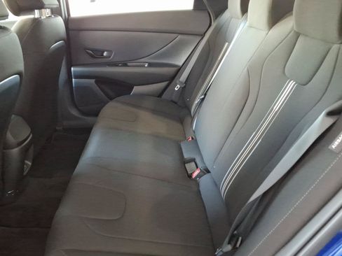 Certified 2025 Hyundai Elantra Sport FWD image 13