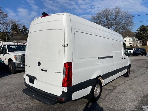 Used 2023 Mercedes-Benz Sprinter 2500 image 6