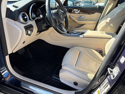 Used 2019 Mercedes-Benz GLC 300 GLC 300 image 9