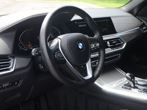 Used 2022 BMW X5 xDrive40i w/ Premium Package AWD/4WD image 19