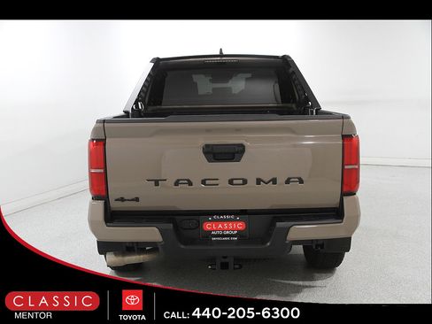 Certified 2026 Toyota Tacoma TRD Off-Road AWD/4WD image 21