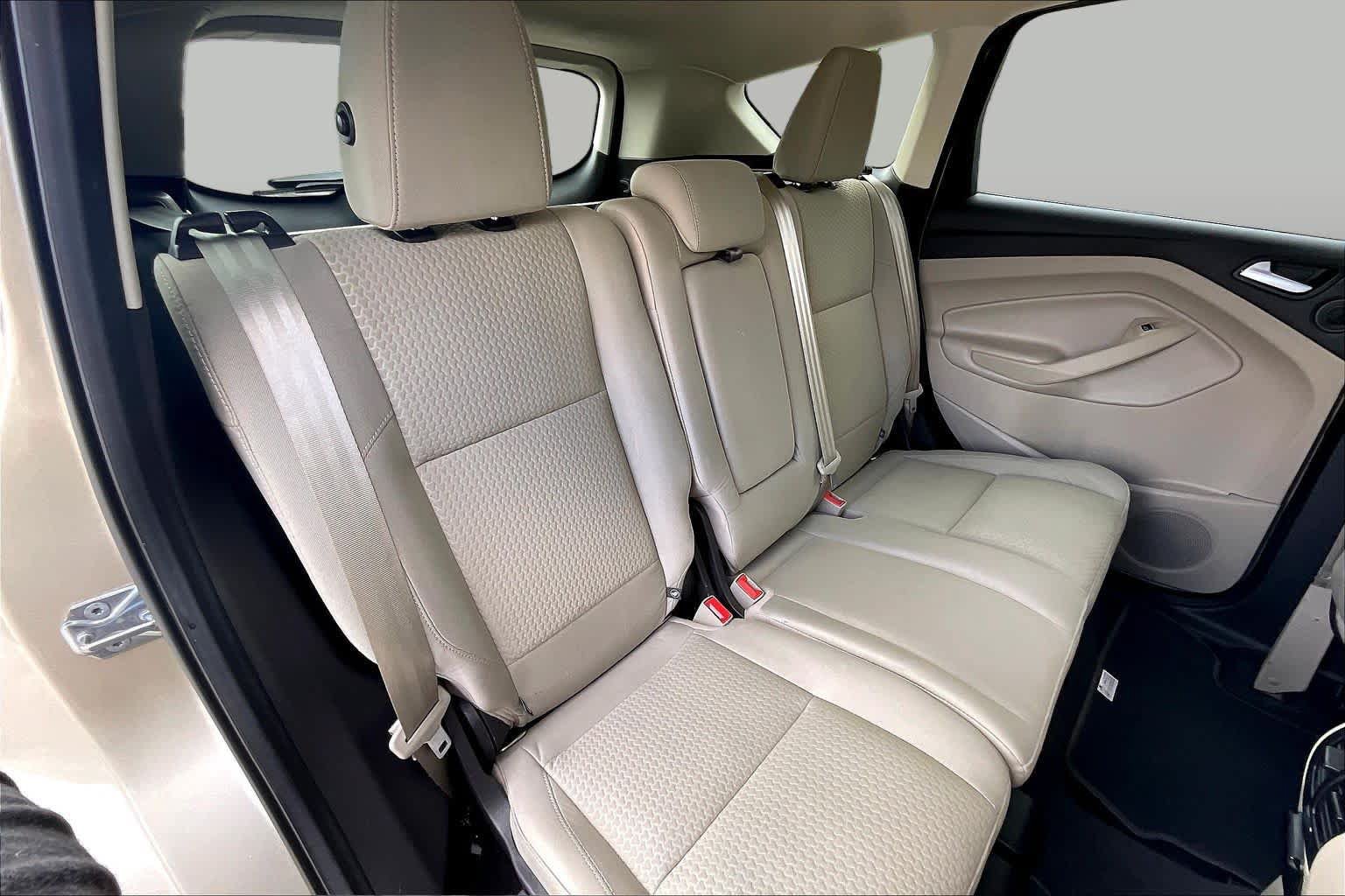 Used 2017 Ford Escape SE w/ Equipment Group 201A FWD image 34