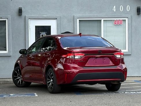 Used 2022 Toyota Corolla LE FWD image 7