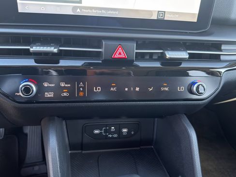 Certified 2026 Kia Sportage SX FWD image 30