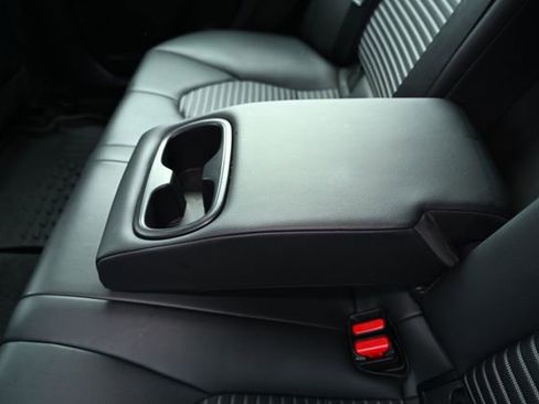 Used 2024 Toyota Camry SE image 48