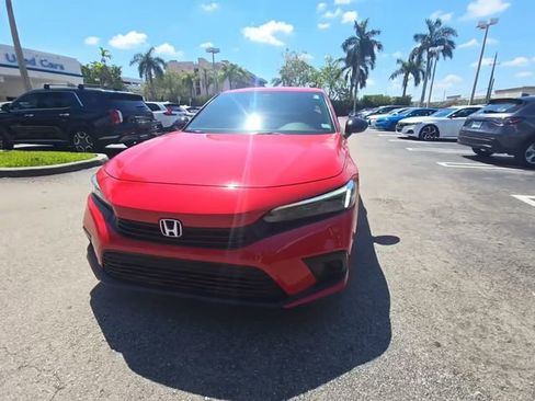 Used 2022 Honda Civic Sport image 1