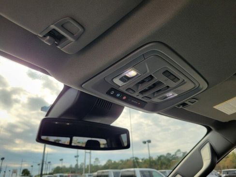 Used 2022 GMC Sierra 1500 SLT w/ SLT Premium Plus Package image 24