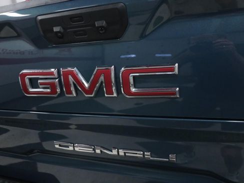 Used 2024 GMC Sierra 1500 Denali AWD/4WD image 33