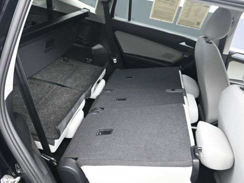 Used 2024 Volkswagen Tiguan S image 27