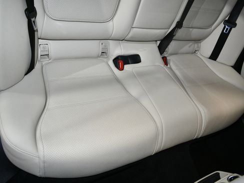 Used 2023 Mercedes-Benz C 300 Sedan image 20
