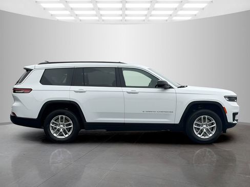 New 2026 Jeep Grand Cherokee L Laredo image 6