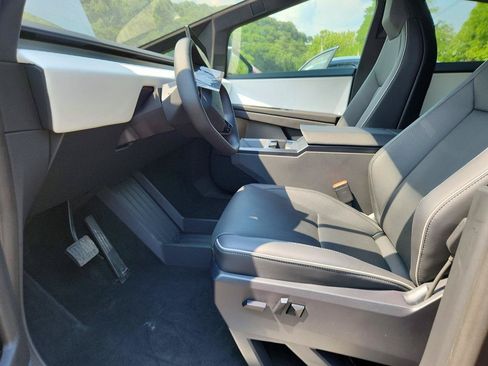 Used 2026 Tesla Cybertruck AWD Crew Cab image 6
