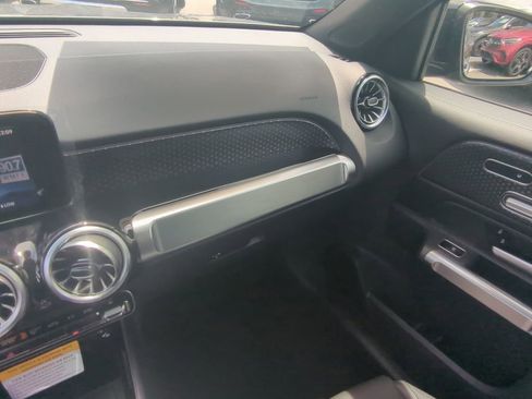 New 2025 Mercedes-Benz GLB 250 GLB 250 image 4