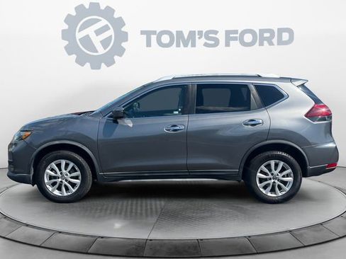 Used 2019 Nissan Rogue SV AWD/4WD image 2