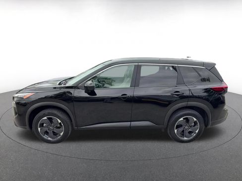 Used 2025 Nissan Rogue SV FWD image 9