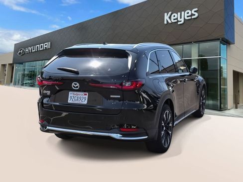 Used 2024 MAZDA CX-90 Plug-In Hybrid w/ Premium Pkg AWD/4WD image 4
