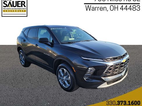 Used 2025 Chevrolet Blazer LT AWD/4WD image 1