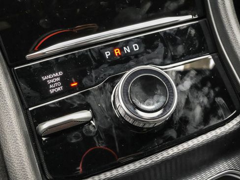 New 2025 Jeep Grand Cherokee Limited image 19