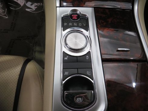 Used 2013 Jaguar XF 3.0 image 21